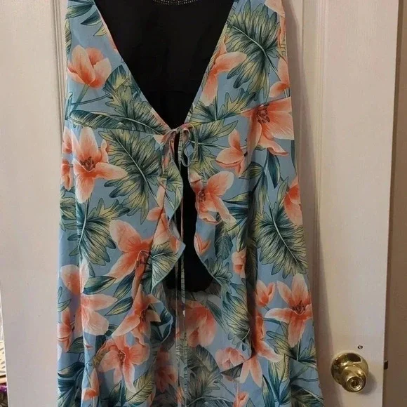 Bathing suit Cover Up - Picture 6 of 10